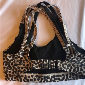 Lululemon sports bra